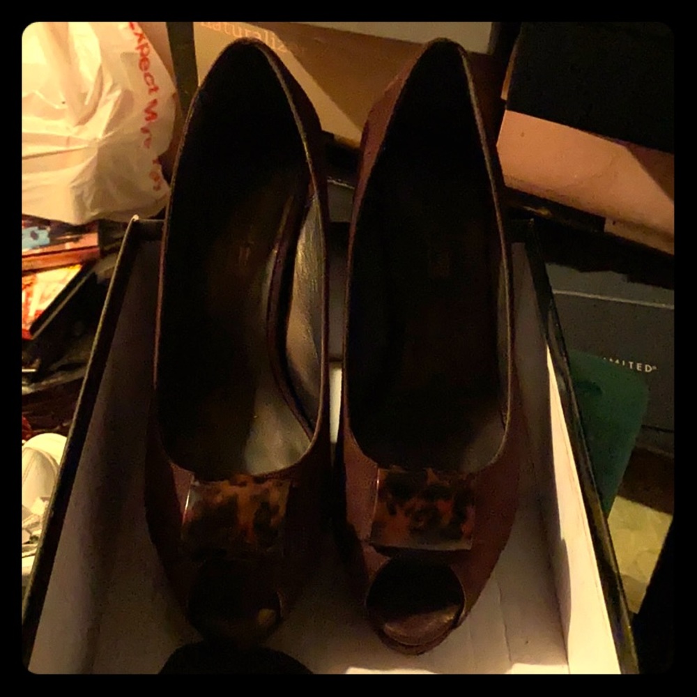 Shoe